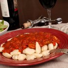 Spaghetti with Meatballs in Tomato Sauce