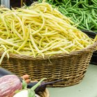 green string beans in a bowl