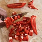Chicken stir-fry with cashews and peppers
