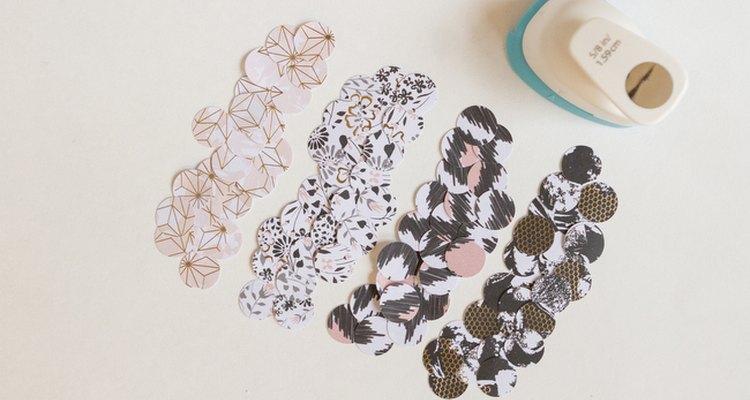 Round confetti.