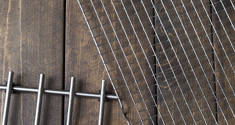 The Best Cake and Cupcake Tools and Equipment You Need | eHow