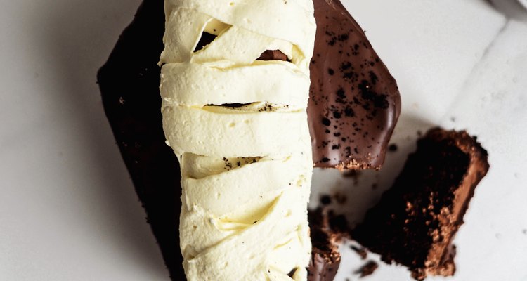 Mummy Cake on a Coffin