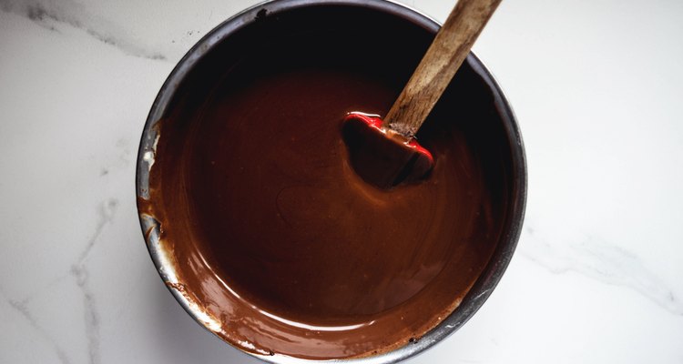 The chocolate glaze should the pourable in consistency and glossy.