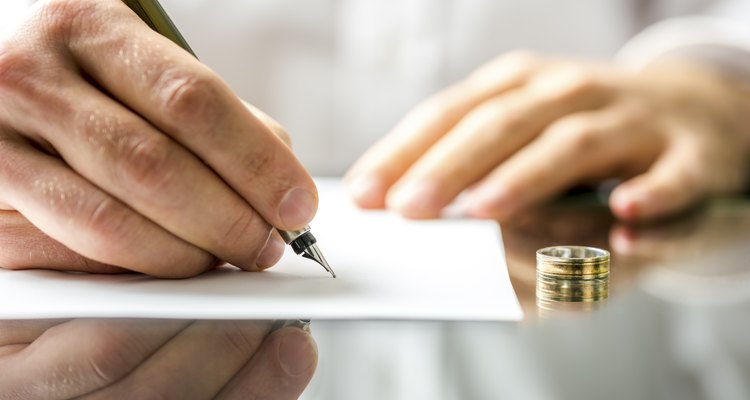 Signing divorce papers
