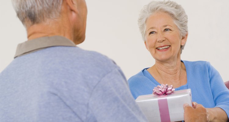 Man giving woman gift