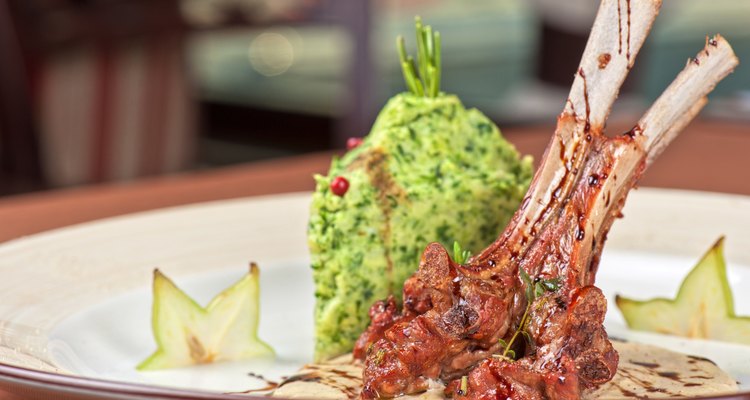 ribs calf with potato puree
